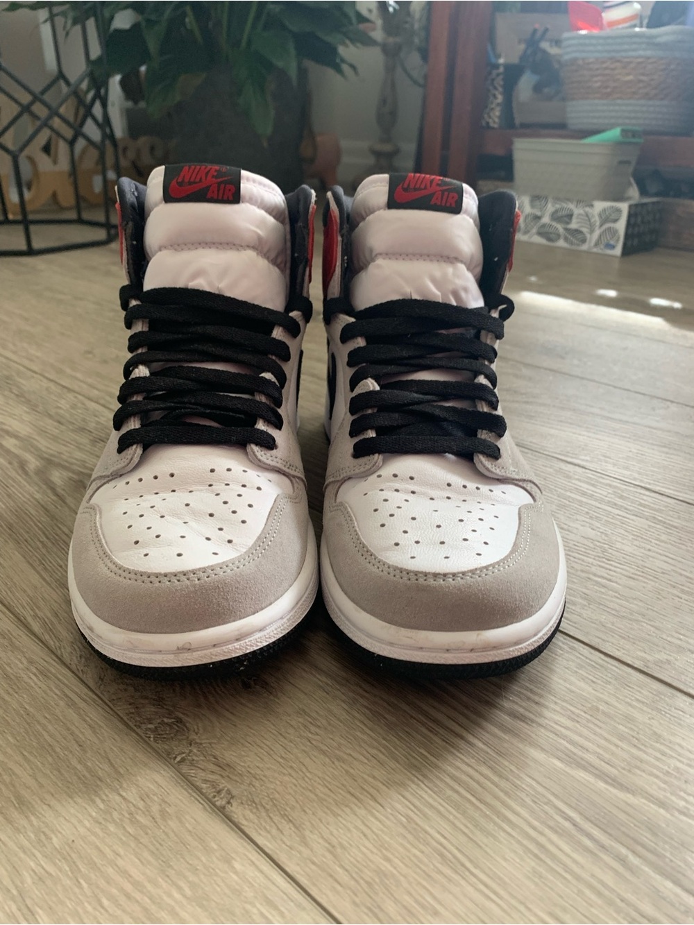 Jordan 1 Retro High OG Light Smoke Greys. Size 9US mens